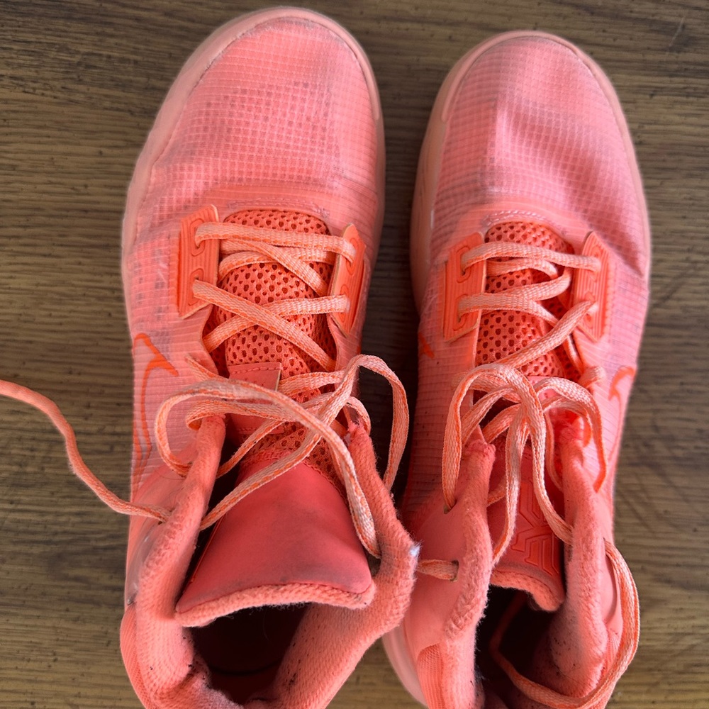 Kyrie Flytrap 4 Size 7 - image 3